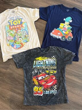 X3 Bundle Disney Parks 2025 Cars Lightening McQueen Touring T-Shirt Sz Medium
